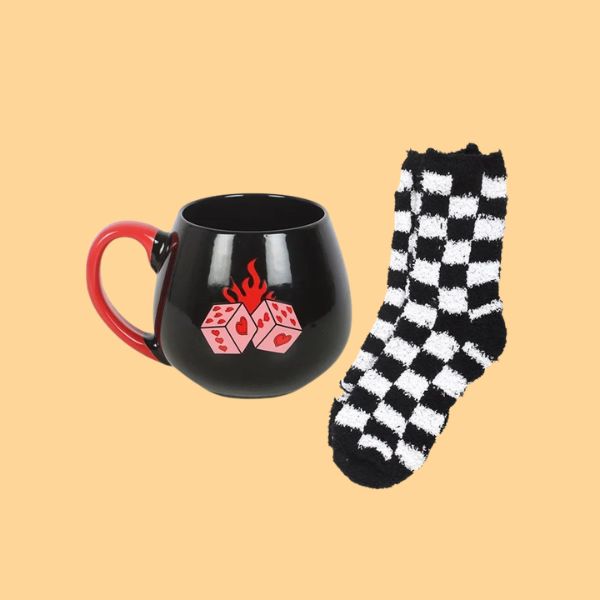 FLAMING DICE MUG + SOCKS GIFT SET