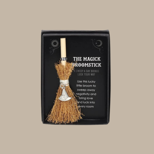 LUCKY MINI MAGICK BROOMSTICK WITH WITCH HAT CHARM