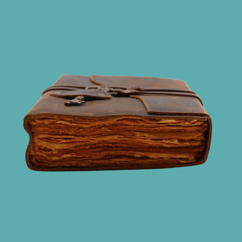 OILED LEATHER JOURNAL WITH KEY