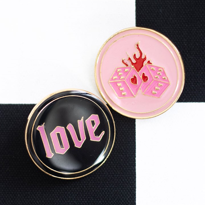 FLAMING DICE PIN BADGE SET