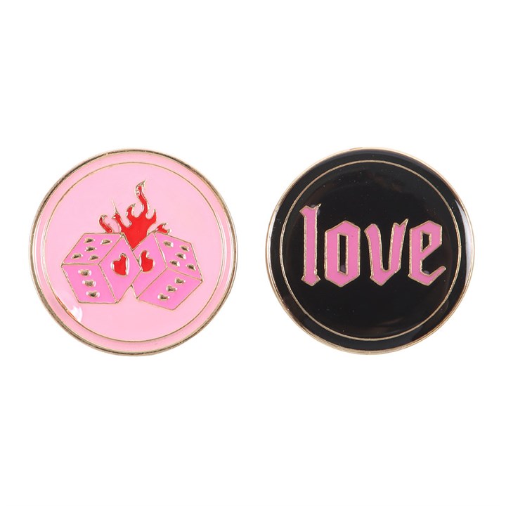 FLAMING DICE PIN BADGE SET