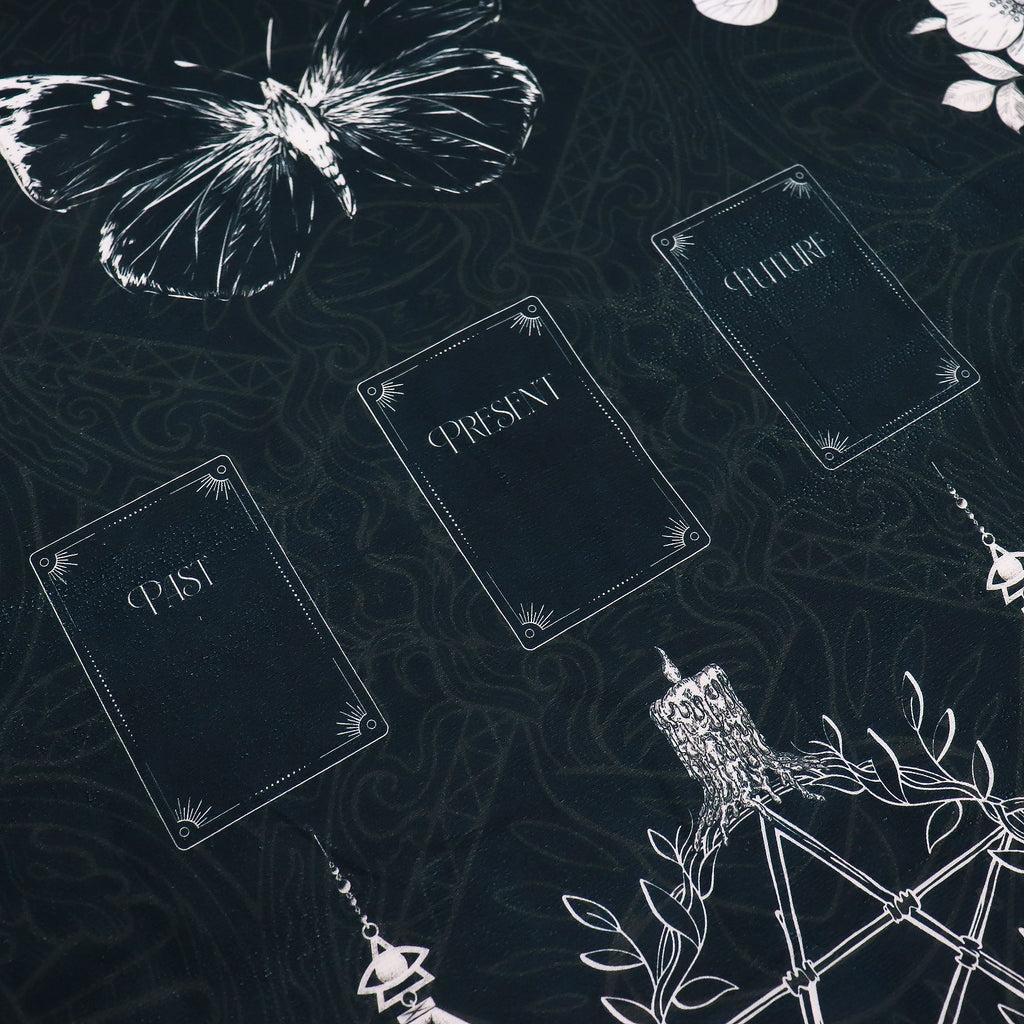 TAROT READING CLOTH