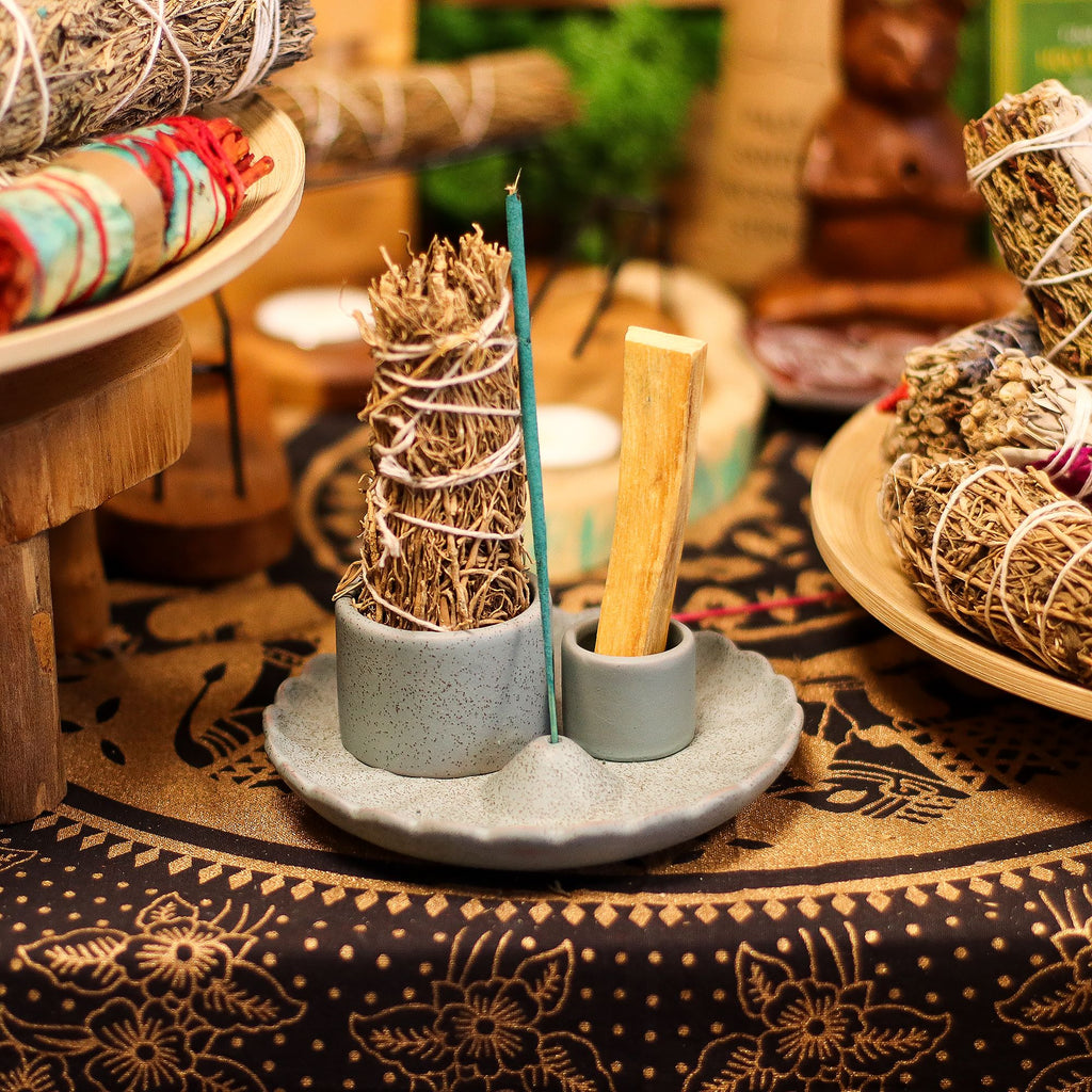 BLUE PALO SANTO + SMUDGE HOLDER
