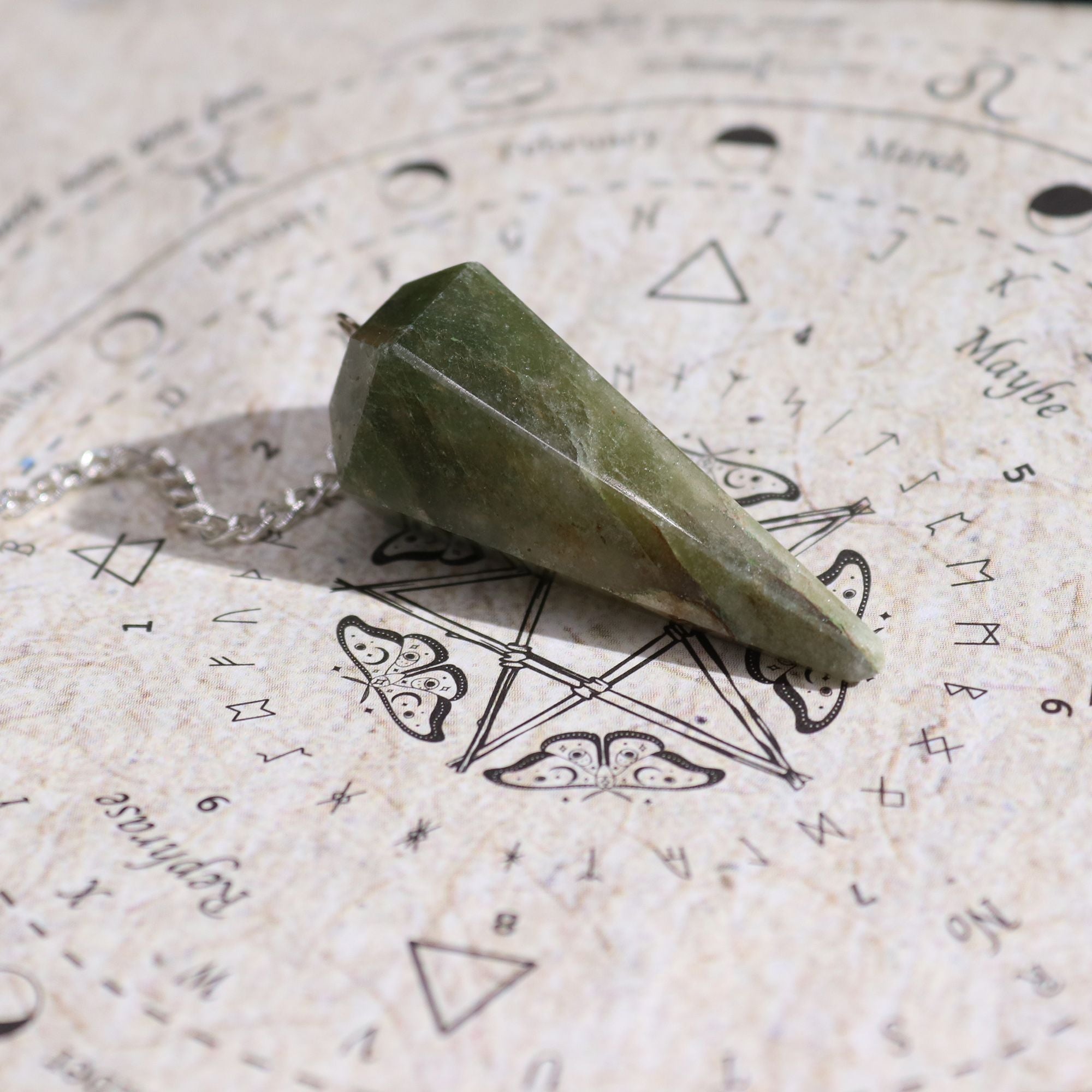 PROSPERITY SPELL INCENSE + AVENTURINE PENDULUM SET